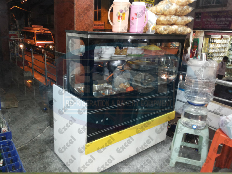 Chats counter paani poori display showcase masala puri samosa heater bhel kachori alootikki pappadi bakery equipment